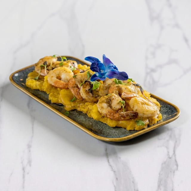 Tostones & Camaron Costanera.
